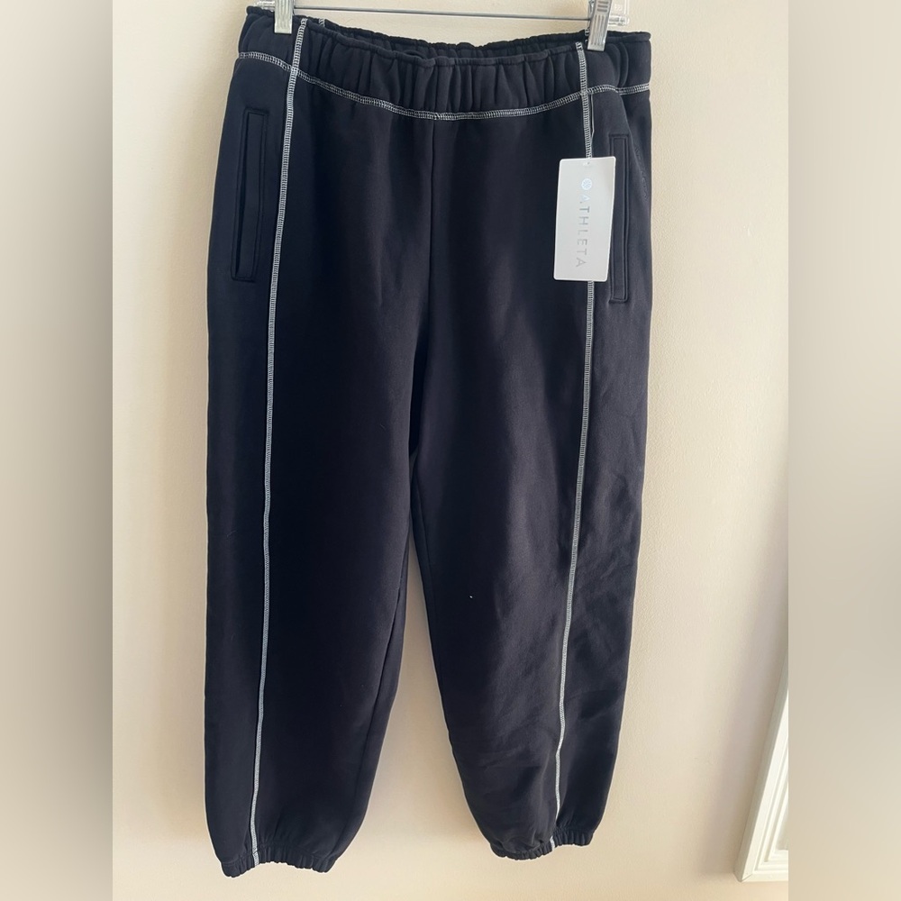 NWT-Athleta Black Forever Fleece Jogger, Large Petite